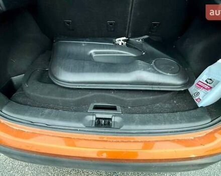 Помаранчевий Ніссан Rogue Sport, об'ємом двигуна 2 л та пробігом 110 тис. км за 10800 $, фото 6 на Automoto.ua