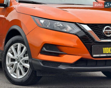 Оранжевый Ниссан Rogue Sport, объемом двигателя 2 л и пробегом 83 тыс. км за 17900 $, фото 6 на Automoto.ua