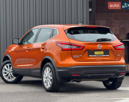 Оранжевый Ниссан Rogue Sport, объемом двигателя 2 л и пробегом 83 тыс. км за 17900 $, фото 11 на Automoto.ua