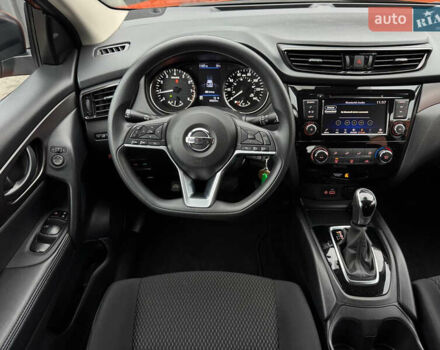 Оранжевый Ниссан Rogue Sport, объемом двигателя 2 л и пробегом 83 тыс. км за 17900 $, фото 25 на Automoto.ua