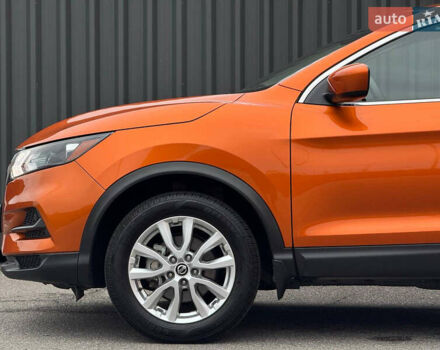Оранжевый Ниссан Rogue Sport, объемом двигателя 2 л и пробегом 83 тыс. км за 17900 $, фото 16 на Automoto.ua
