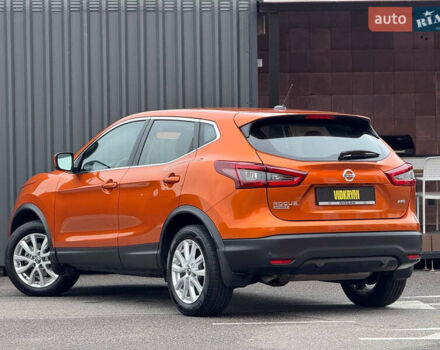 Оранжевый Ниссан Rogue Sport, объемом двигателя 2 л и пробегом 83 тыс. км за 17900 $, фото 12 на Automoto.ua