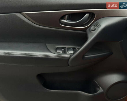 Оранжевый Ниссан Rogue Sport, объемом двигателя 2 л и пробегом 83 тыс. км за 17900 $, фото 27 на Automoto.ua