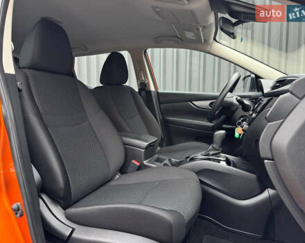 Оранжевый Ниссан Rogue Sport, объемом двигателя 2 л и пробегом 83 тыс. км за 17900 $, фото 35 на Automoto.ua