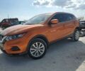 Оранжевый Ниссан Rogue Sport, объемом двигателя 2 л и пробегом 103 тыс. км за 12000 $, фото 1 на Automoto.ua
