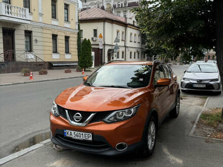 Помаранчевий Ніссан Rogue Sport, об'ємом двигуна 2 л та пробігом 125 тис. км за 14600 $, фото 1 на Automoto.ua
