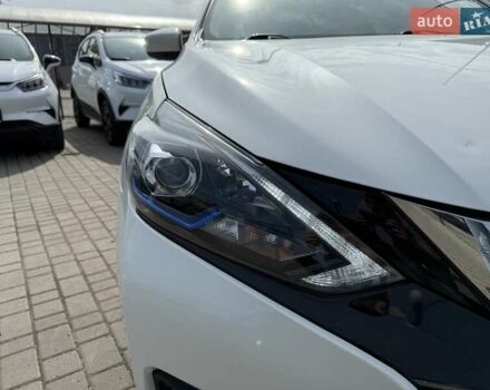 Белый Ниссан Sylphy, объемом двигателя 0 л и пробегом 60 тыс. км за 11900 $, фото 2 на Automoto.ua