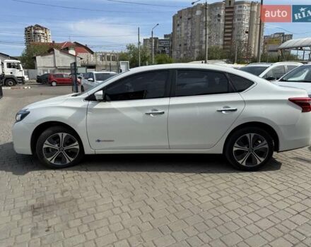 Белый Ниссан Sylphy, объемом двигателя 0 л и пробегом 60 тыс. км за 11900 $, фото 5 на Automoto.ua