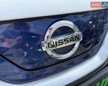 Белый Ниссан Sylphy, объемом двигателя 0 л и пробегом 60 тыс. км за 11900 $, фото 3 на Automoto.ua