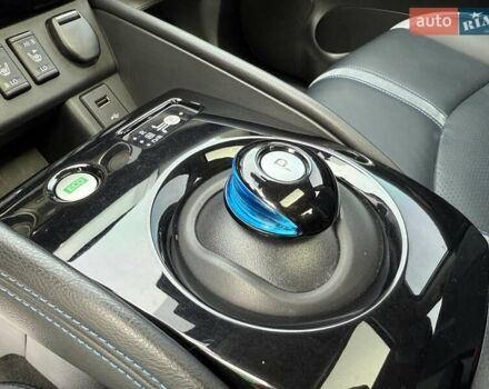 Белый Ниссан Sylphy, объемом двигателя 0 л и пробегом 60 тыс. км за 11900 $, фото 22 на Automoto.ua