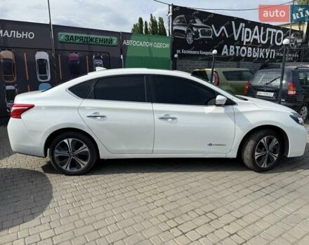 Белый Ниссан Sylphy, объемом двигателя 0 л и пробегом 60 тыс. км за 11900 $, фото 7 на Automoto.ua