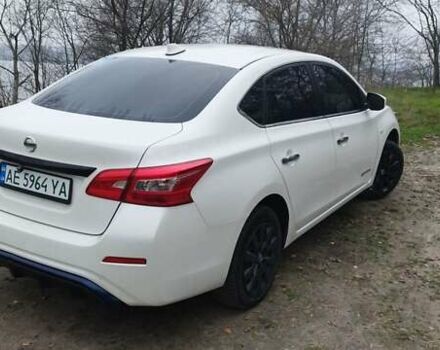 Белый Ниссан Sylphy, объемом двигателя 0 л и пробегом 95 тыс. км за 11500 $, фото 4 на Automoto.ua