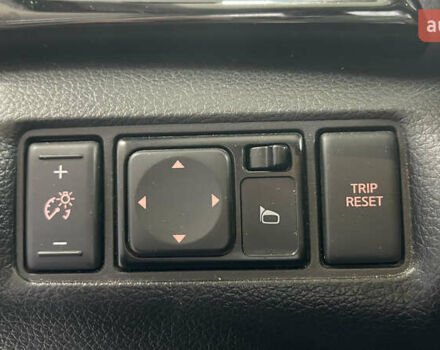 Белый Ниссан Sylphy, объемом двигателя 0 л и пробегом 95 тыс. км за 11699 $, фото 18 на Automoto.ua