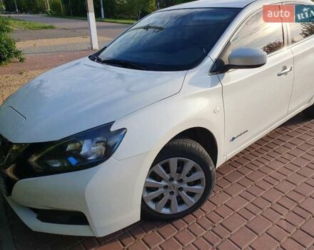 Белый Ниссан Sylphy, объемом двигателя 0 л и пробегом 75 тыс. км за 12200 $, фото 3 на Automoto.ua