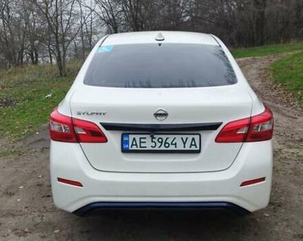 Белый Ниссан Sylphy, объемом двигателя 0 л и пробегом 95 тыс. км за 11500 $, фото 6 на Automoto.ua