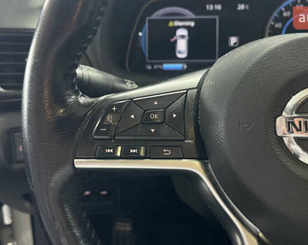 Белый Ниссан Sylphy, объемом двигателя 0 л и пробегом 95 тыс. км за 11699 $, фото 9 на Automoto.ua