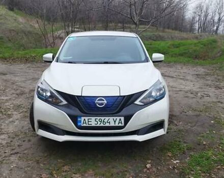 Белый Ниссан Sylphy, объемом двигателя 0 л и пробегом 95 тыс. км за 11500 $, фото 7 на Automoto.ua