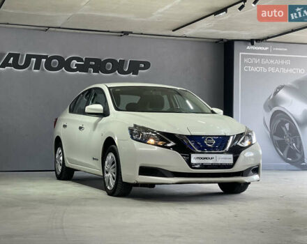 Белый Ниссан Sylphy, объемом двигателя 0 л и пробегом 95 тыс. км за 11699 $, фото 1 на Automoto.ua