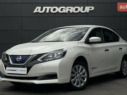 Ніссан Sylphy 2019 у Одесі на Automoto.ua Білий Ніссан Sylphy, об'ємом двигуна 0 л та пробігом 88 тис. км за 11999 $, фото 1 на Automoto.ua