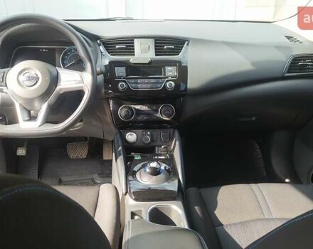 Чорний Ніссан Sylphy, об'ємом двигуна 0 л та пробігом 55 тис. км за 18500 $, фото 10 на Automoto.ua