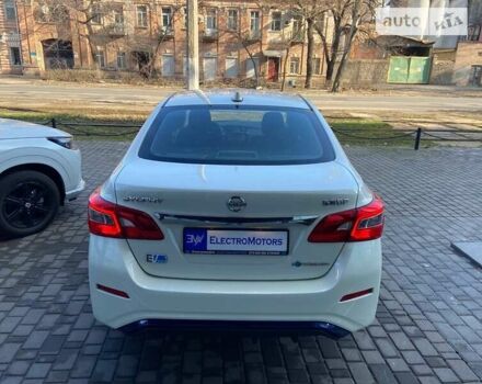 Ниссан Sylphy, объемом двигателя 0 л и пробегом 78 тыс. км за 12999 $, фото 6 на Automoto.ua