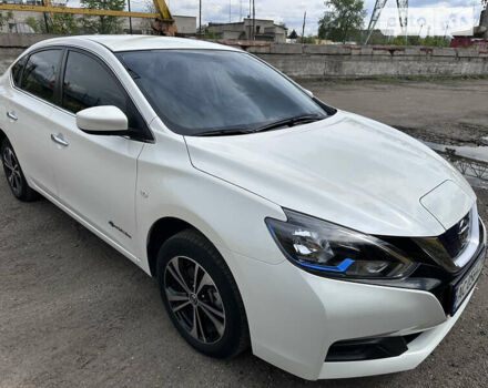 Ниссан Sylphy, объемом двигателя 0 л и пробегом 20 тыс. км за 16000 $, фото 10 на Automoto.ua