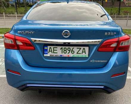 Синий Ниссан Sylphy, объемом двигателя 0 л и пробегом 70 тыс. км за 12500 $, фото 6 на Automoto.ua