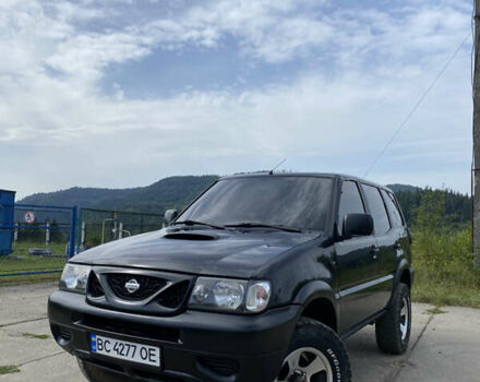 Чорний Ніссан Terrano II, об'ємом двигуна 2.7 л та пробігом 241 тис. км за 6200 $, фото 1 на Automoto.ua