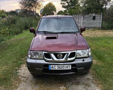Красный Ниссан Terrano II, объемом двигателя 3 л и пробегом 274 тыс. км за 4300 $, фото 7 на Automoto.ua