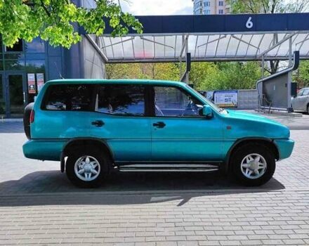 Зеленый Ниссан Terrano II, объемом двигателя 2.4 л и пробегом 300 тыс. км за 7200 $, фото 4 на Automoto.ua
