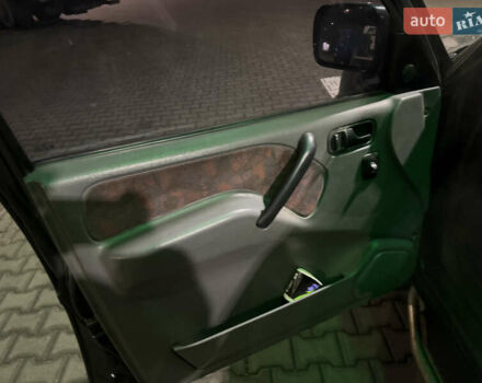 Зеленый Ниссан Terrano II, объемом двигателя 2.4 л и пробегом 234 тыс. км за 4499 $, фото 6 на Automoto.ua