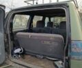 Зеленый Ниссан Terrano II, объемом двигателя 2.7 л и пробегом 327 тыс. км за 2400 $, фото 4 на Automoto.ua