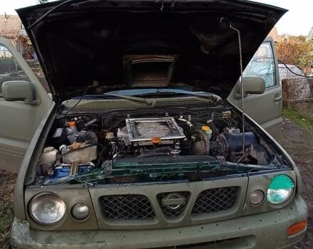 Зеленый Ниссан Terrano II, объемом двигателя 2.7 л и пробегом 327 тыс. км за 2400 $, фото 14 на Automoto.ua