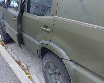 Зелений Ніссан Terrano II, об'ємом двигуна 3 л та пробігом 269 тис. км за 3195 $, фото 2 на Automoto.ua