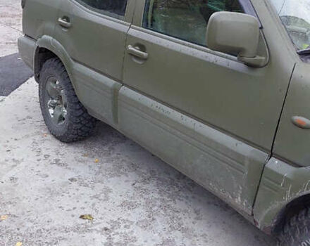 Зелений Ніссан Terrano II, об'ємом двигуна 3 л та пробігом 269 тис. км за 3195 $, фото 3 на Automoto.ua