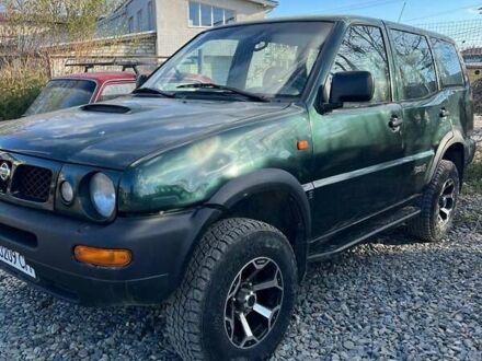 Зеленый Ниссан Terrano II, объемом двигателя 2.39 л и пробегом 275 тыс. км за 4800 $, фото 1 на Automoto.ua