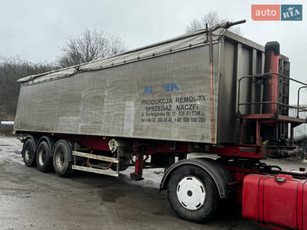 Красный Новатрейл СКИ, объемом двигателя 0 л и пробегом 100 тыс. км за 5000 $, фото 1 на Automoto.ua