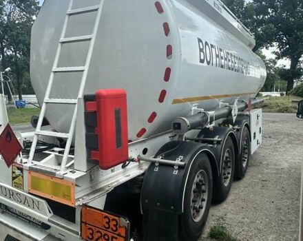 Білий Нурсан Бензовоз, об'ємом двигуна 0 л та пробігом 150 тис. км за 11500 $, фото 6 на Automoto.ua