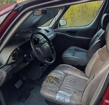 Красный Олдсмобиль Силуэт, объемом двигателя 3.8 л и пробегом 400 тыс. км за 4000 $, фото 2 на Automoto.ua