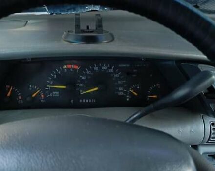 Красный Олдсмобиль Силуэт, объемом двигателя 3.8 л и пробегом 400 тыс. км за 4000 $, фото 4 на Automoto.ua