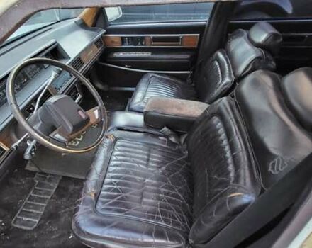 Бежевый Олдсмобиль Ninety Eidht, объемом двигателя 3.8 л и пробегом 200 тыс. км за 8000 $, фото 2 на Automoto.ua