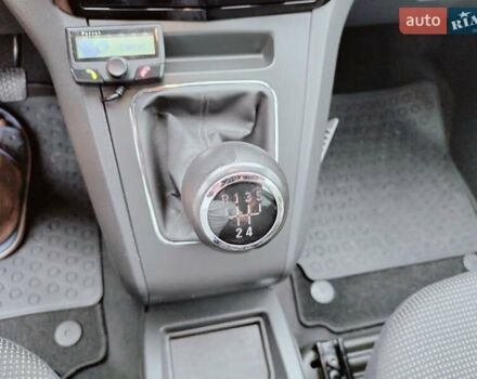 Серый Опель 1.8 Liter, объемом двигателя 1.8 л и пробегом 229 тыс. км за 8150 $, фото 4 на Automoto.ua