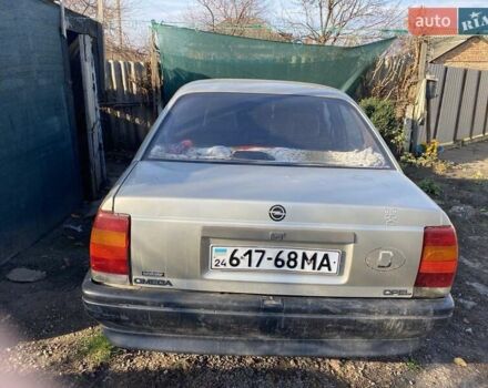 Серый Опель 1.8 Liter, объемом двигателя 1.8 л и пробегом 200 тыс. км за 1000 $, фото 1 на Automoto.ua