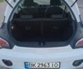 Белый Опель Адам, объемом двигателя 1.2 л и пробегом 124 тыс. км за 6200 $, фото 8 на Automoto.ua