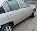 Сірий Опель Адам, об'ємом двигуна 1.3 л та пробігом 200 тис. км за 1250 $, фото 8 на Automoto.ua