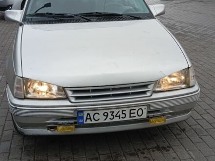 Сірий Опель Адам, об'ємом двигуна 1.3 л та пробігом 200 тис. км за 1250 $, фото 1 на Automoto.ua