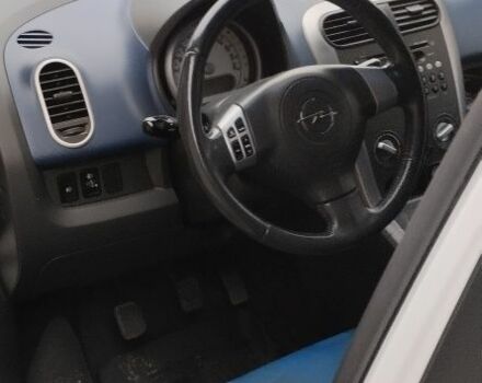 Белый Опель Агила, объемом двигателя 1.2 л и пробегом 246 тыс. км за 3950 $, фото 4 на Automoto.ua