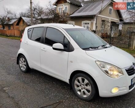 Белый Опель Агила, объемом двигателя 1.24 л и пробегом 270 тыс. км за 3799 $, фото 1 на Automoto.ua