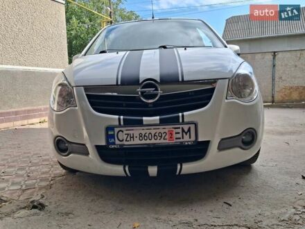 Опель Агила 2012 в Черновцах на Automoto.ua Белый Опель Агила, объемом двигателя 1.3 л и пробегом 83 тыс. км за 8450 $, фото 1 на Automoto.ua