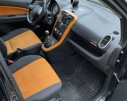 Черный Опель Агила, объемом двигателя 1.2 л и пробегом 195 тыс. км за 3999 $, фото 12 на Automoto.ua